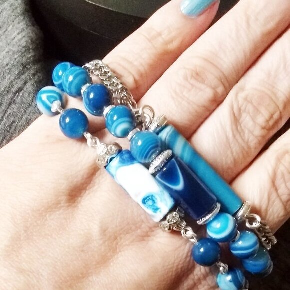 Surf & Ocean Blues: Minimalist Agate Chain Bracelet - Adjustable for 7-8" Wrists - Picture 9 of 9